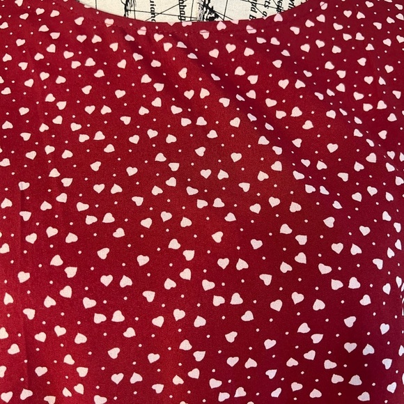 7 for $30 Plus Size Emery Rose Heart Print Dress - Picture 2 of 9